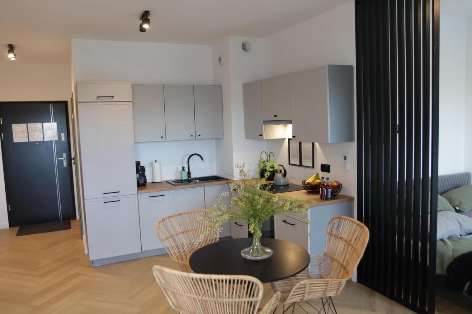 Cozy Apartment Rzeszow Bagian luar foto